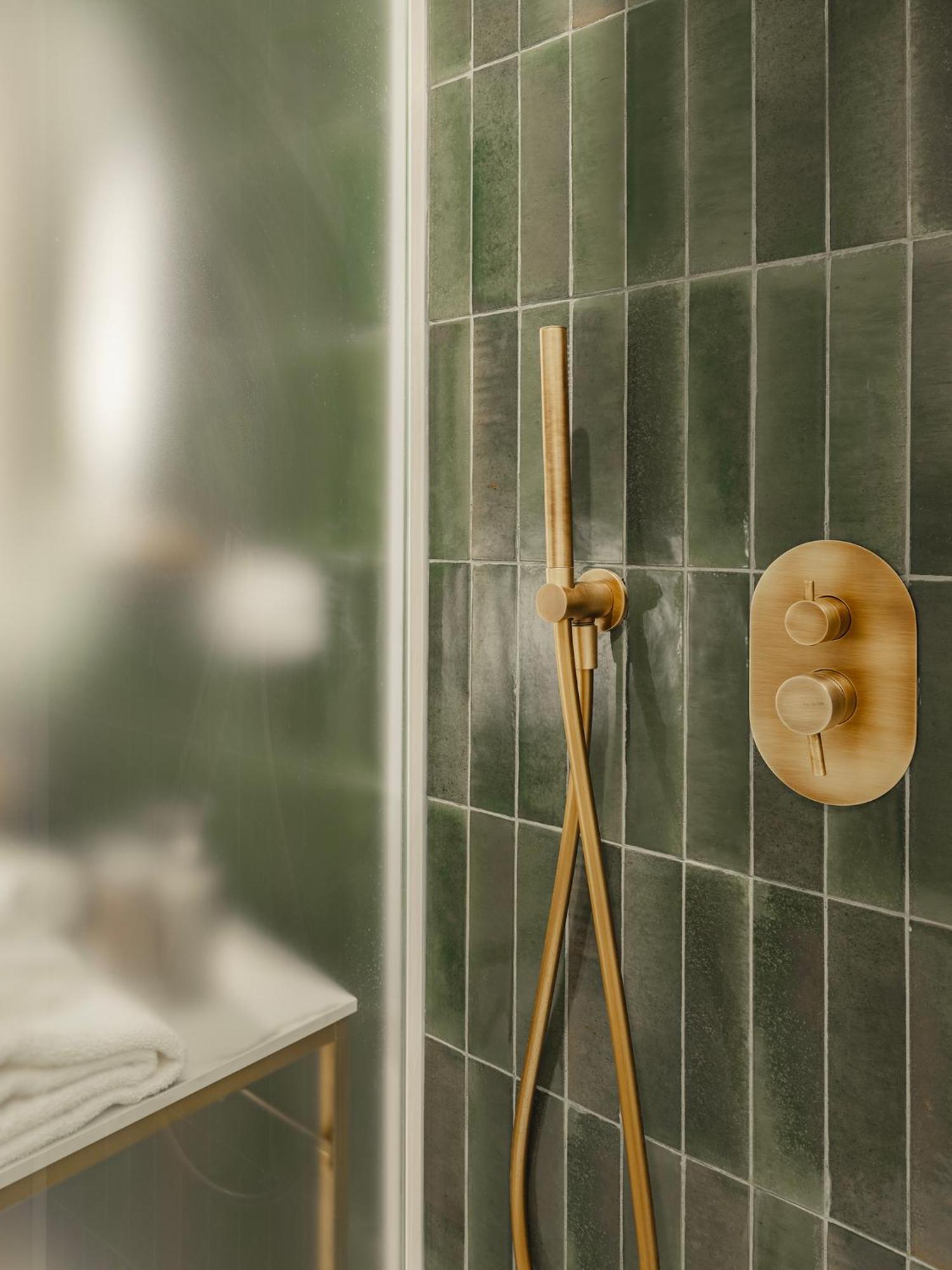 Almica24 Hotel Bari Bagian luar foto
