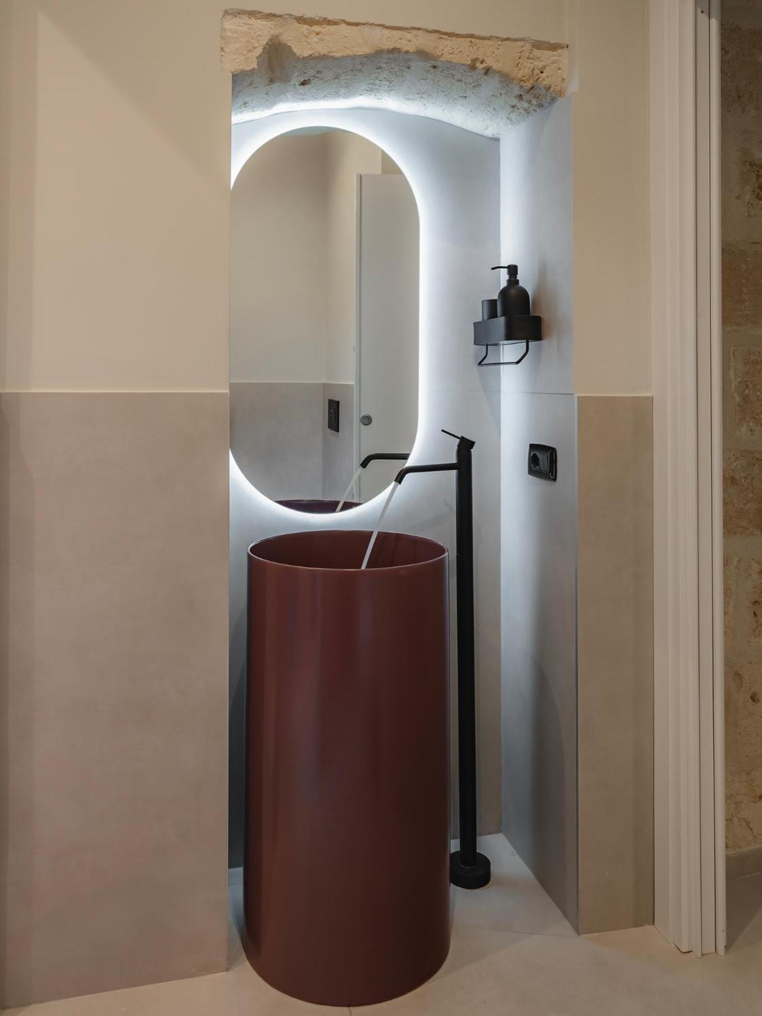Almica24 Hotel Bari Bagian luar foto